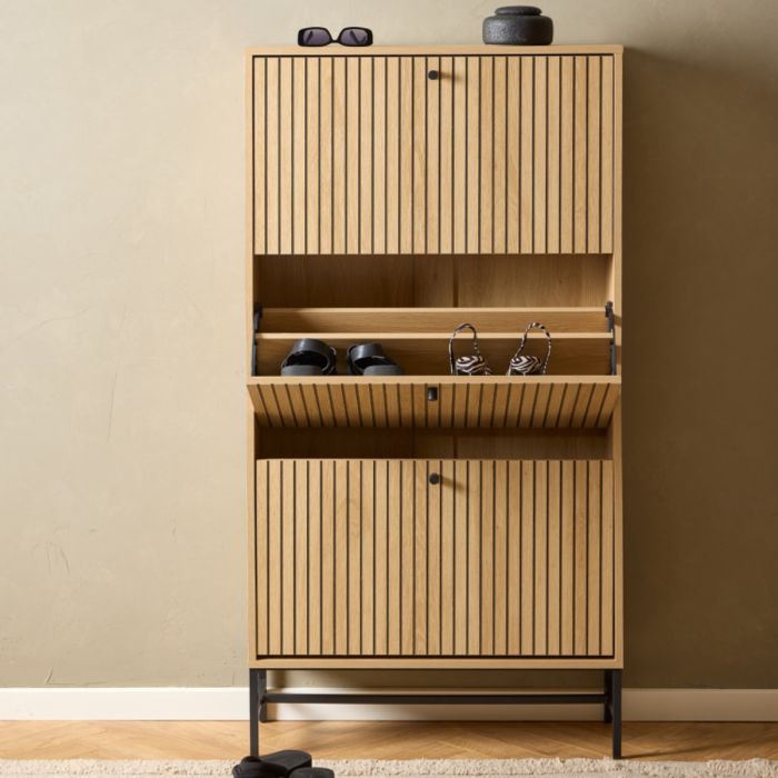 Albany Oak Shoe Cabinet – 3 Flip-Down Door | Stylish Shoe Storage Unit UK