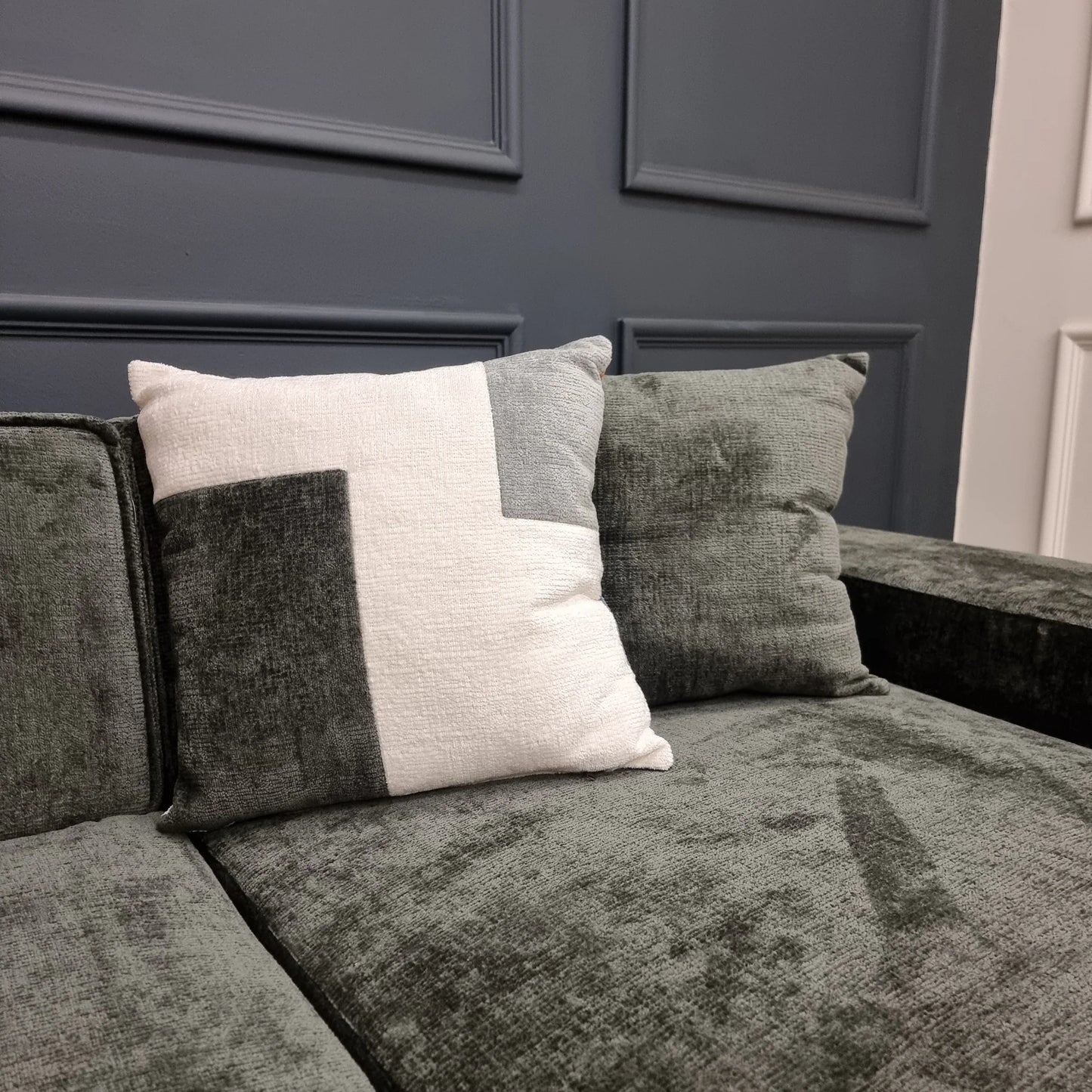 Atlanta Modula Right Hand Corner Sofa in Black Textured Chenille