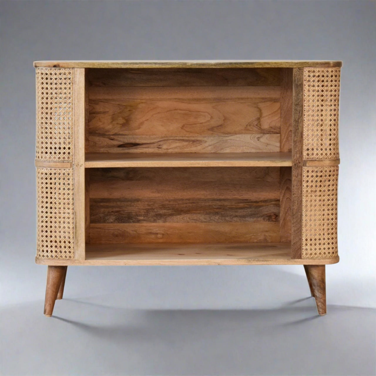 Larissa Open Cabinet