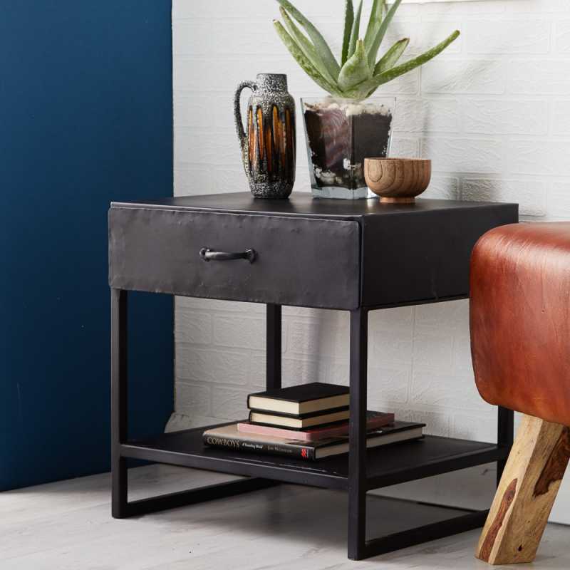 Metalica Iron Bedside Table