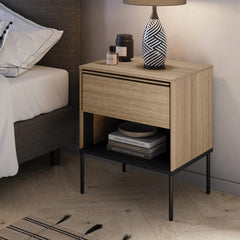 Visso Wooden Bedside Cabinet with 1 Drawer in Oak Linear